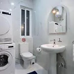 2bdr Just Off Seafront *
