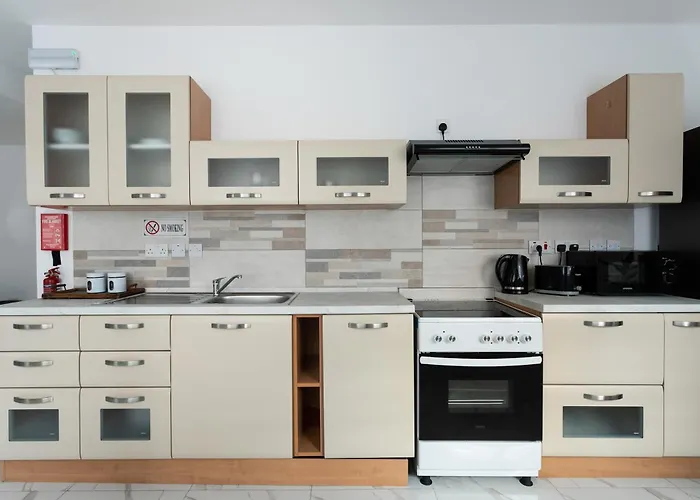 Appartement 2bdr Just Off Seafront *